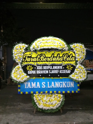 Papan Bunga Duka di Sambongjaya